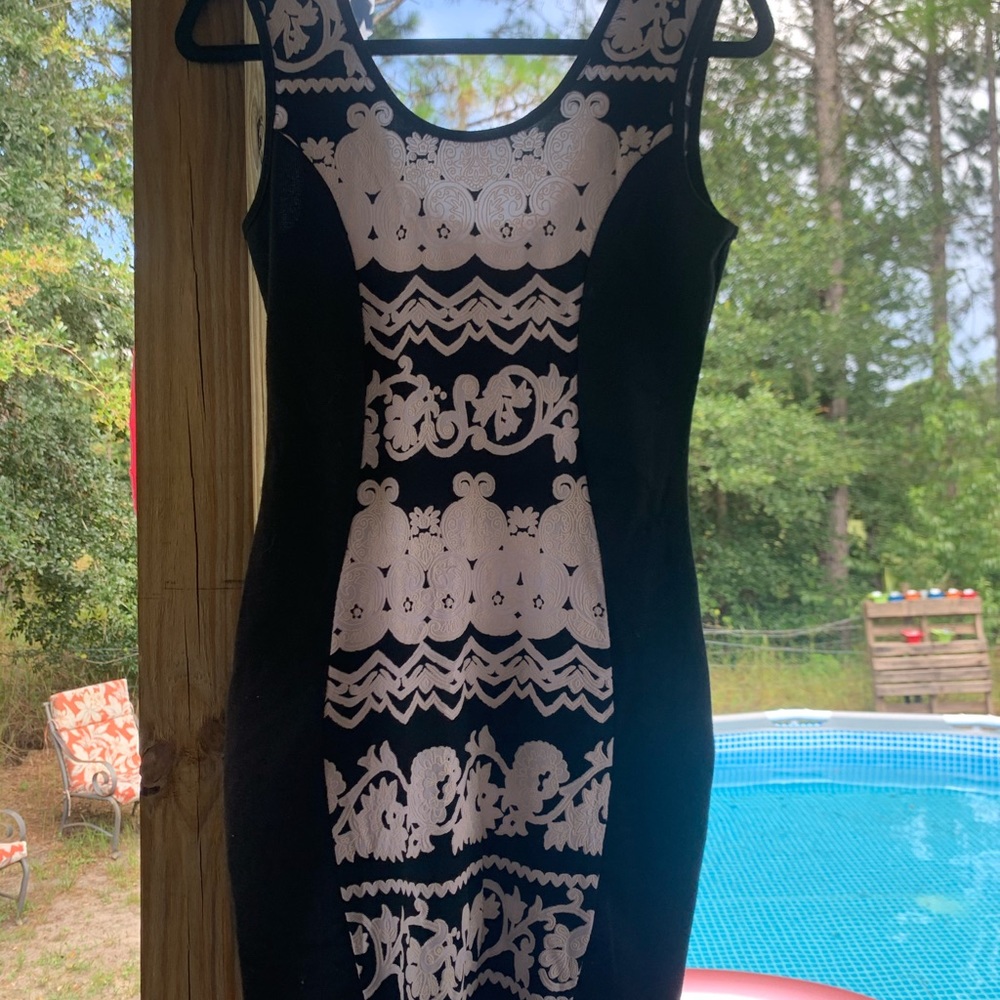 Mitto black and white Bodycon dress